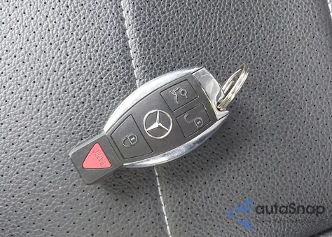 2016 Mercedes-Benz Glc 300 из США, поврежденный, VIN WDC0G4JB5GF005859